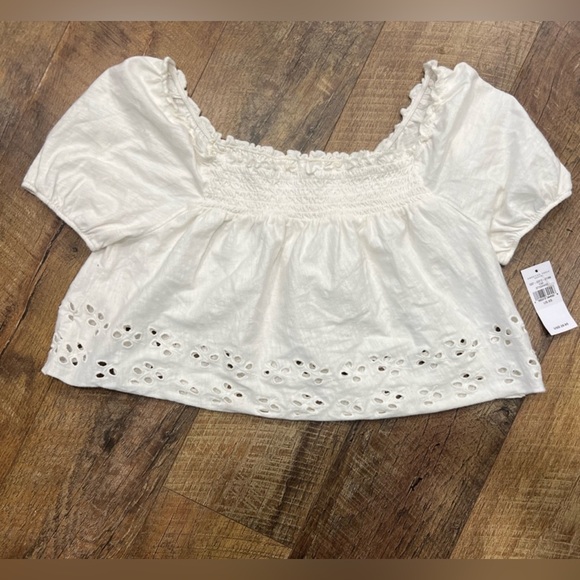 Tops - NWT American Eagle crop top